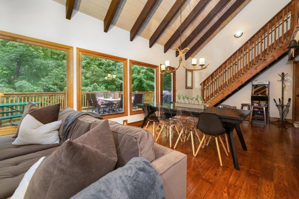 A Smoky Mountains Retreat - Chalet De Montagne Villa Gatlinburg Ngoại thất bức ảnh