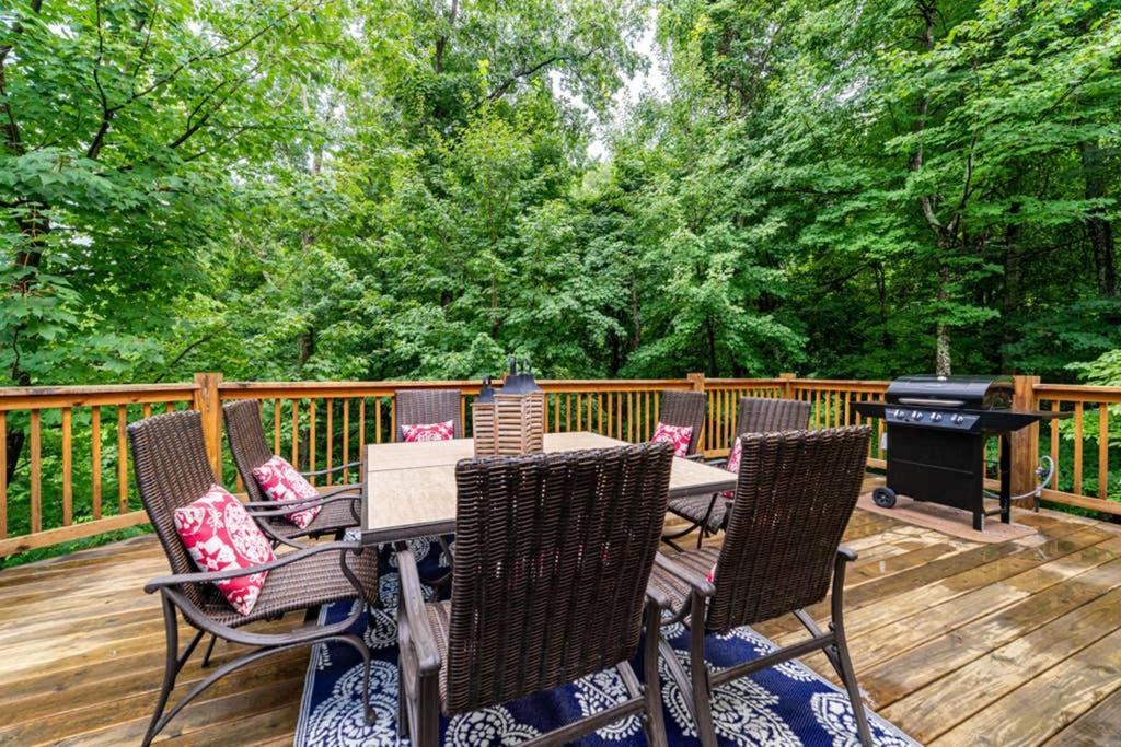 A Smoky Mountains Retreat - Chalet De Montagne Villa Gatlinburg Ngoại thất bức ảnh
