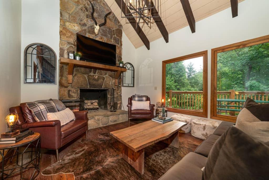 A Smoky Mountains Retreat - Chalet De Montagne Villa Gatlinburg Ngoại thất bức ảnh